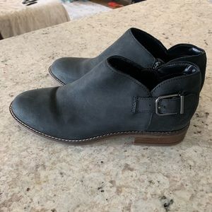 NWOT Clark’s Camzin Angie Ankle Booties
